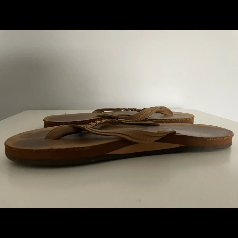 (SOLD!) 🤗 🌈 Rainbow 'Flirty' Braided Leather Flip Flop, size 7, hardly worn! - Picture 5 of 10